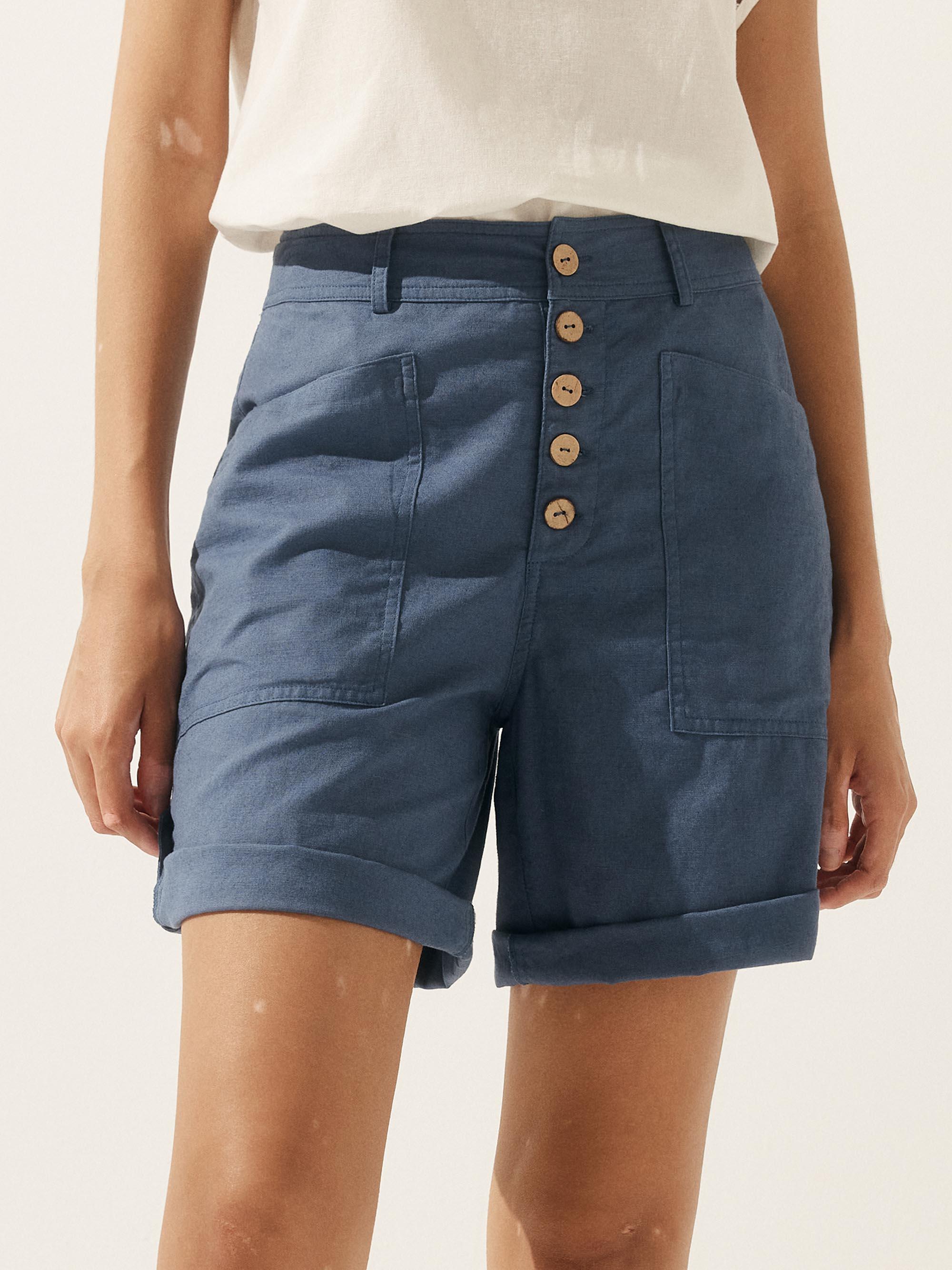 Linen Button-Fly Quarter Shorts LUCY