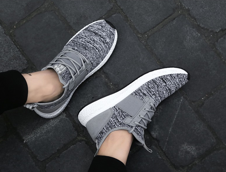 Men's Breathable Mesh Sports Casual Running Shoes