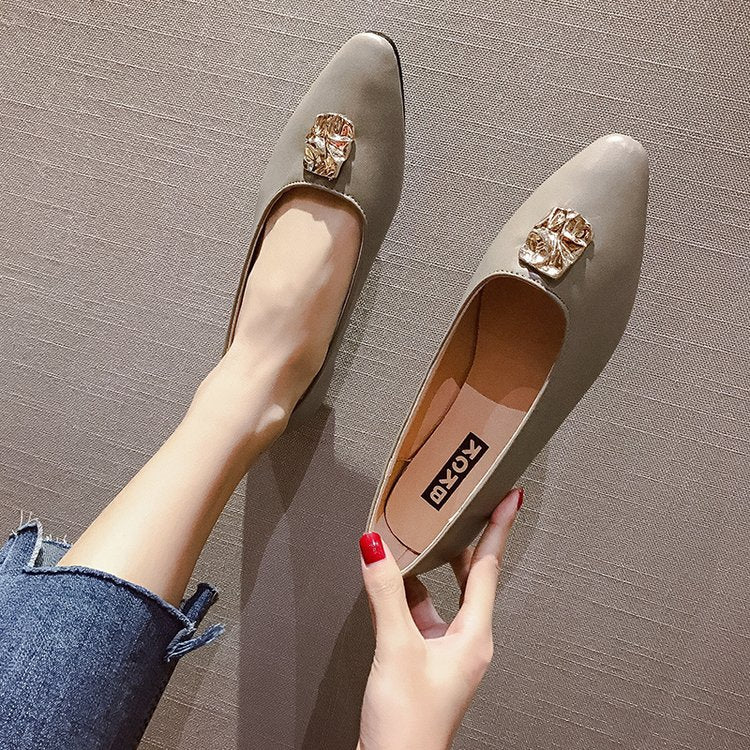 Fashionable Women's Flat Shoes with Metal Accents