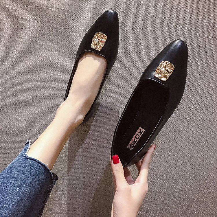 Fashionable Women's Flat Shoes with Metal Accents