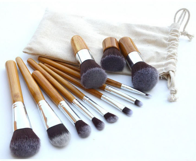 11-Piece Wooden Color Makeup Brush Set