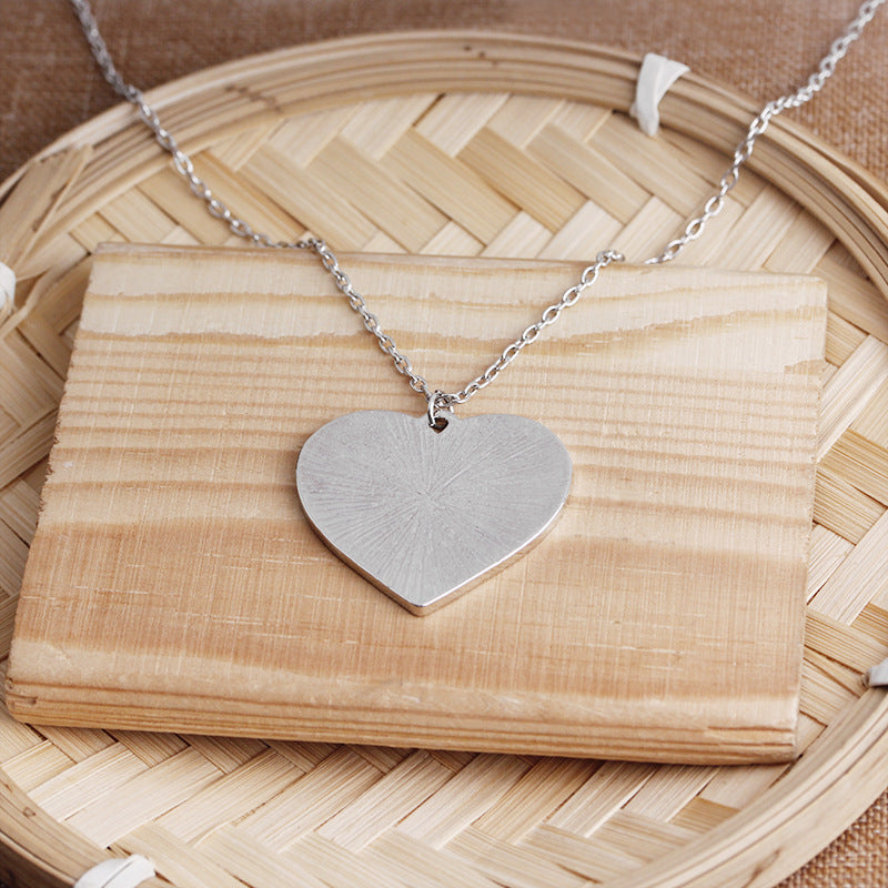 Heart-Shaped Engraved Necklace for Mother's Day Gift