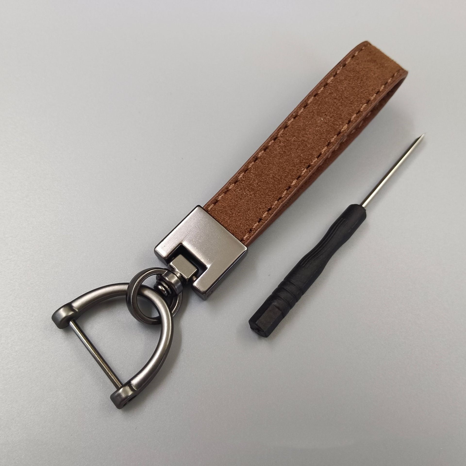 Fashion Creative Car Metal Keychains Pendant