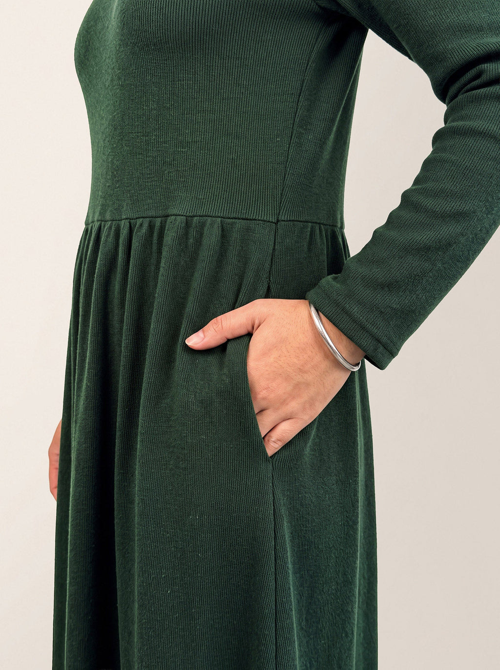 Lyocell Ruffle V Neck Gathered Waist Knit Midi Dress BRIELLE