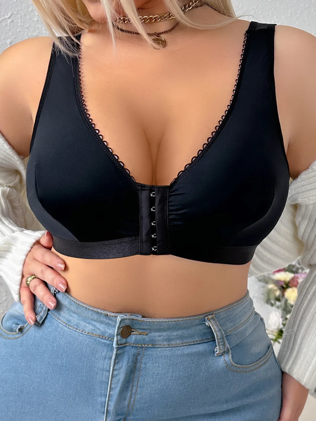 Everyday Wide Straps Plus Size Bra for Women Unlined Solid Wireless Push up Bra Front-Close Soft Side Support Women's Bra