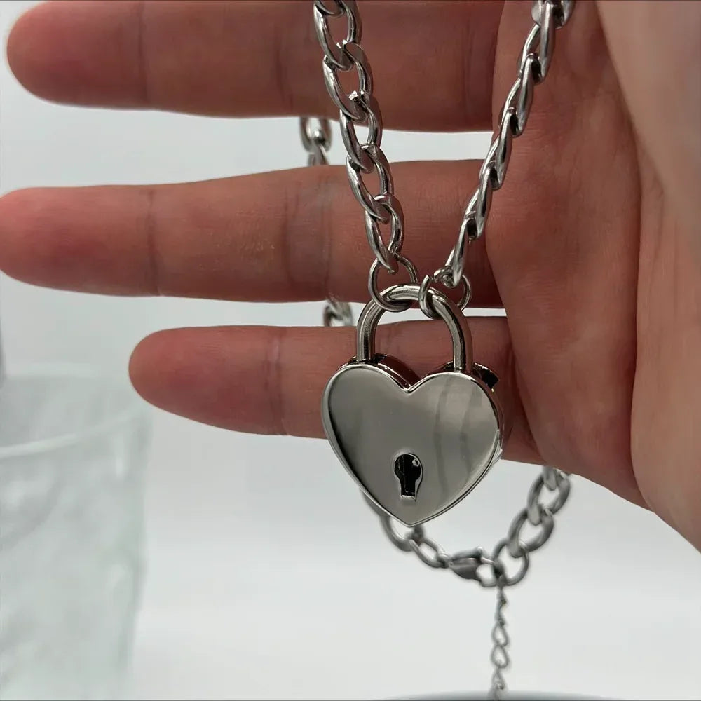 Key to My Heart Day Collar
