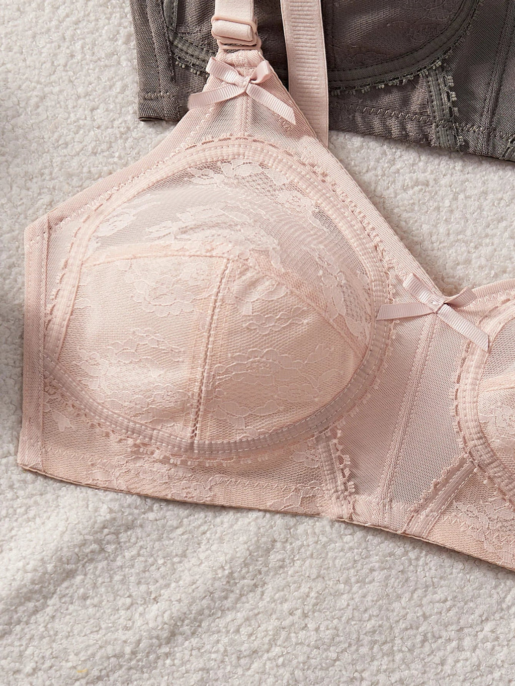 Full Coverage Lace Women's Bra Wide Strap Wireless Push up Bra Daily Breathable Mesh Unlined Lingerie Bow Bra Women