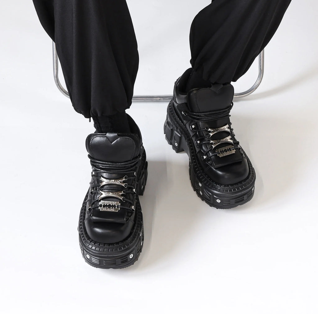 2026 New Punk Style Women Shoes Lace-up Heel Height 6CM Platform Shoes Woman Gothic Ankle Rock Boots Metal Decor Woman Sneakers
