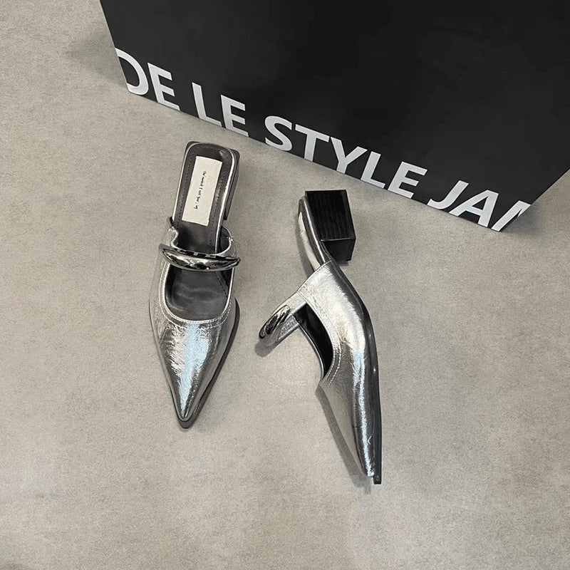 Summer Women Cover Toe Mules Slippers Fashion Metal Decoration Thick Heel Slide Shoes Comfort Street Style Footwear