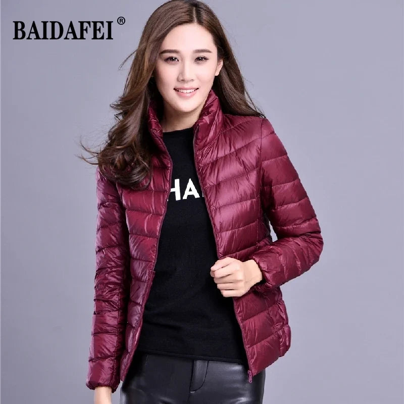 Women Short Puffer Jacket 2025 New Fashion Stand Collar Lightweight Water-Resistant Packable Female Down Parka Casual Coat