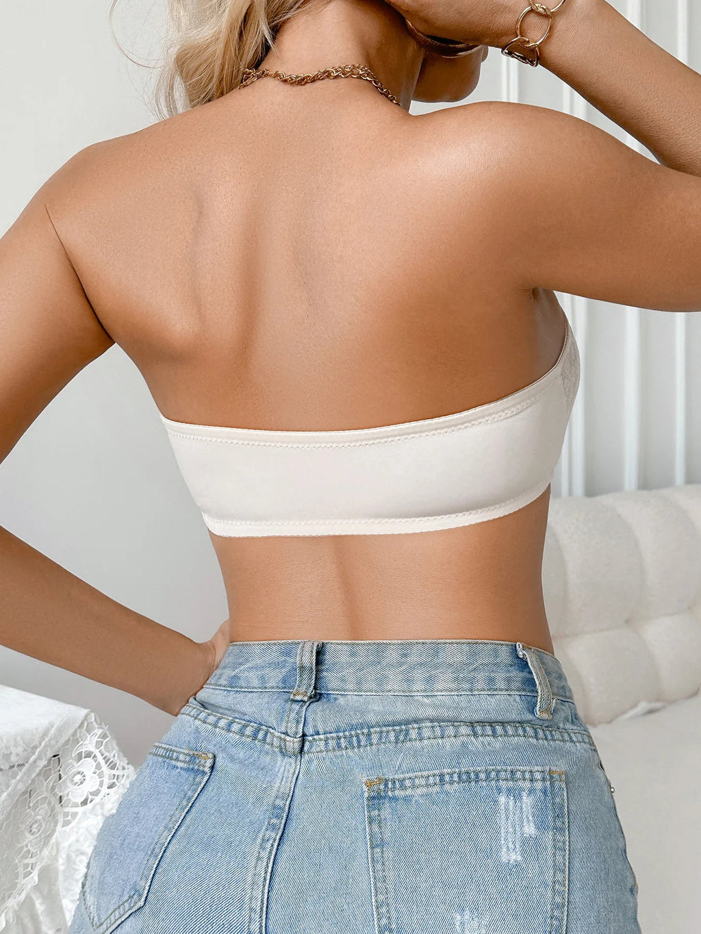 Elegant Beige Lace Textured Strapless Bra Front Closure Push Up Unlined Bandeau for Evening Dresses
