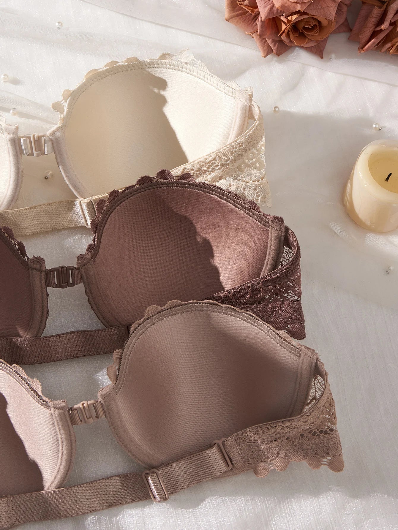 3Pcs Thin Cup Strapless Women's Sexy Bras Lace Trim Patchwork Pattern Front Clasp Push up Bra Comfortable Half-Cup Women's Bra