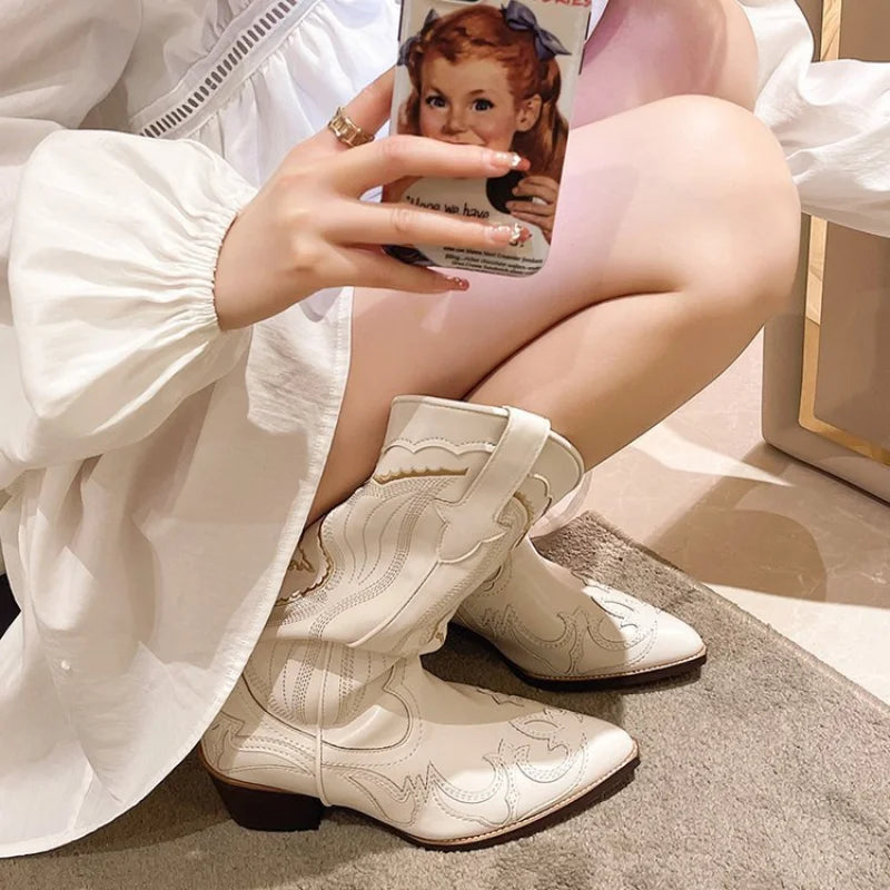 Autumn Embroidered Western Cowboy Boots new Square Heels Pointed shoes Casual fashion long boots Comfortable waterproof shoes