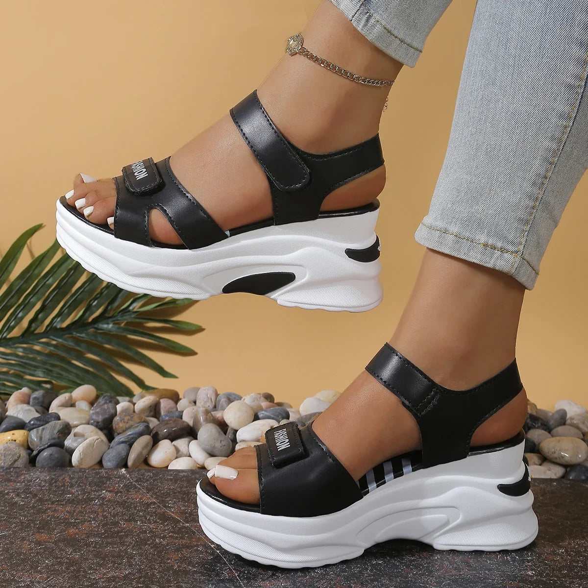 2025 New Women Platform Wedge Sandals Summer Fashion Comfortable Shoes Women Light Casual Velcro Beach Shoes Zapatos De Mujer
