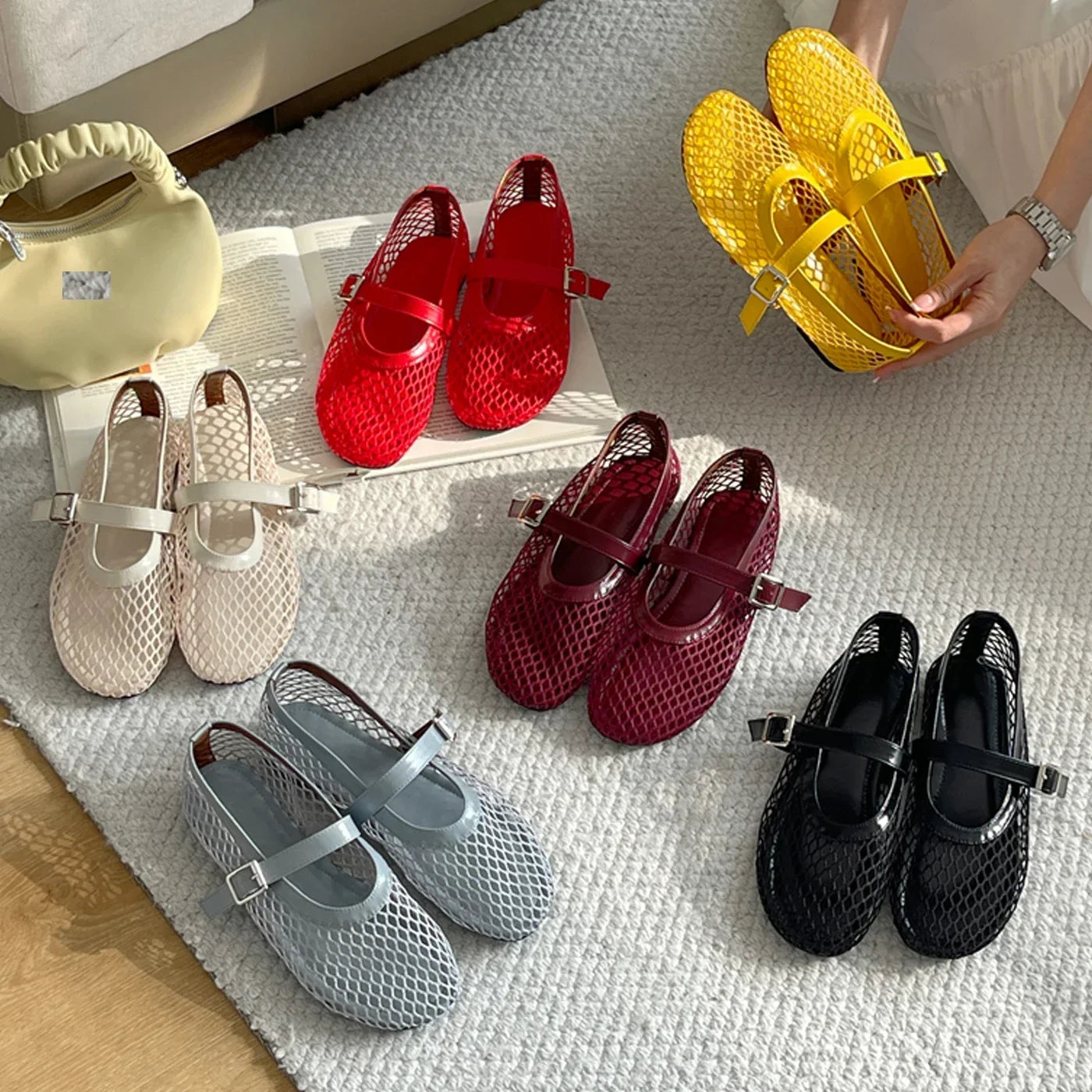Aneikeh Round Toe Flat Shoes Women Non Slip Flat Sandals Sizes 35-43 Breathable Mesh Beach Outdoor Shallow Comfortable Shoes
