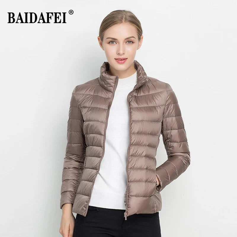 Women Short Puffer Jacket 2025 New Fashion Stand Collar Lightweight Water-Resistant Packable Female Down Parka Casual Coat