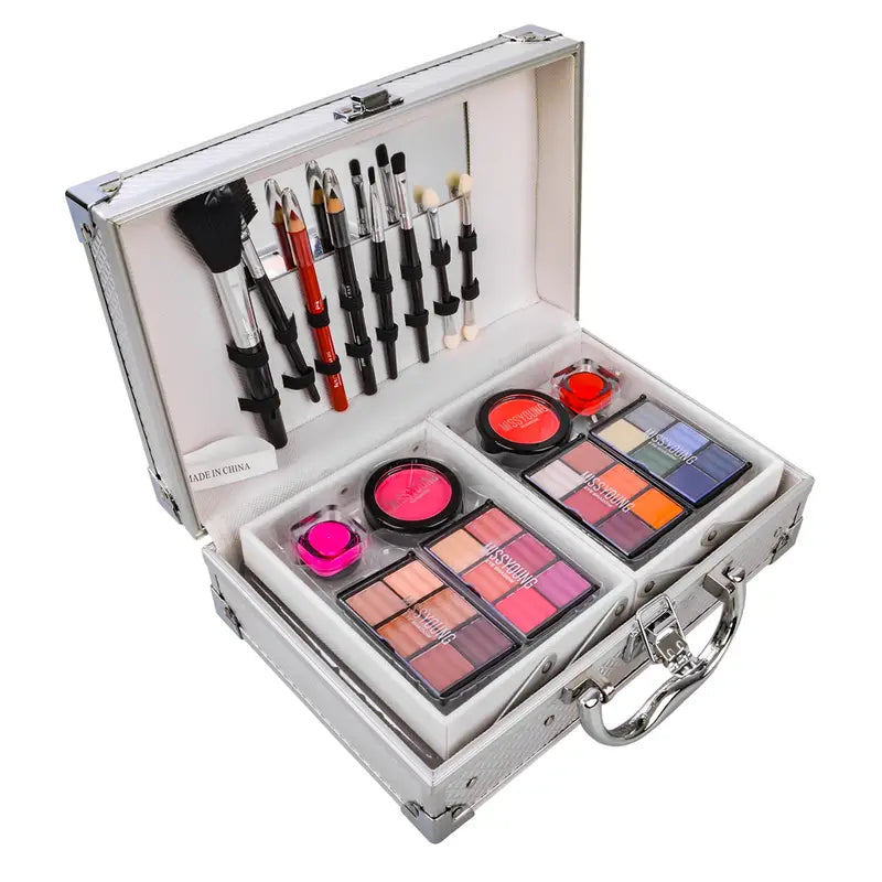 All-in-One Makeup Kit with Eyeshadow and Lipgloss