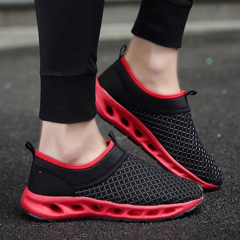 Men's Lightweight Mesh Slip-On Running Shoes