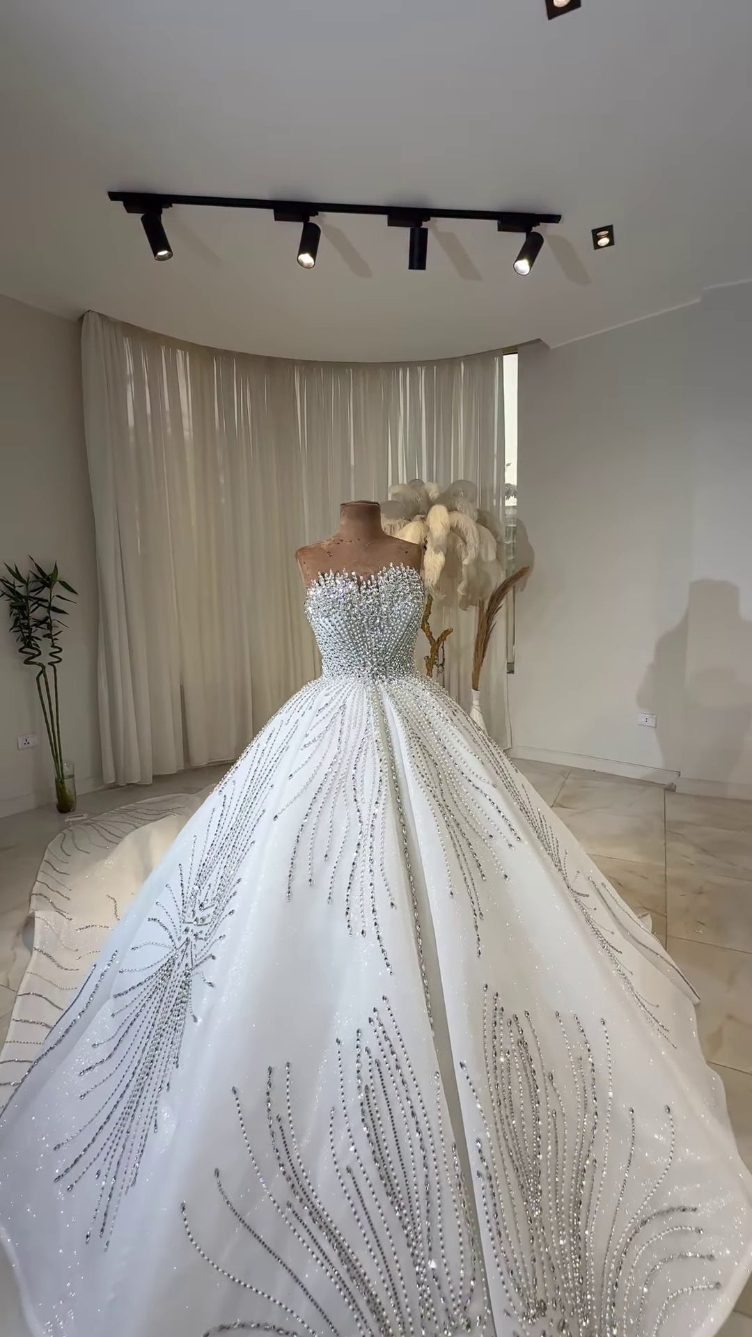 Luxury Wedding Dress | Ball Gown Bridal Dress GD106