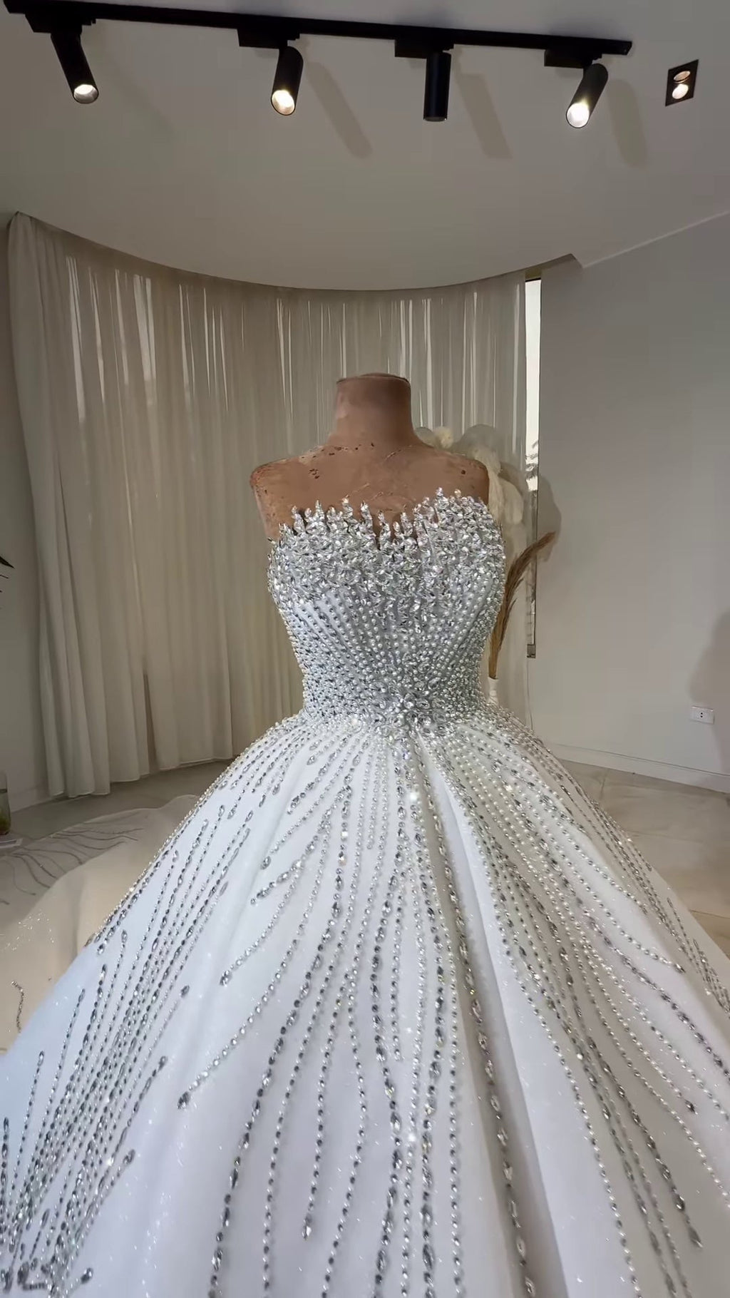 Luxury Wedding Dress | Ball Gown Bridal Dress GD106