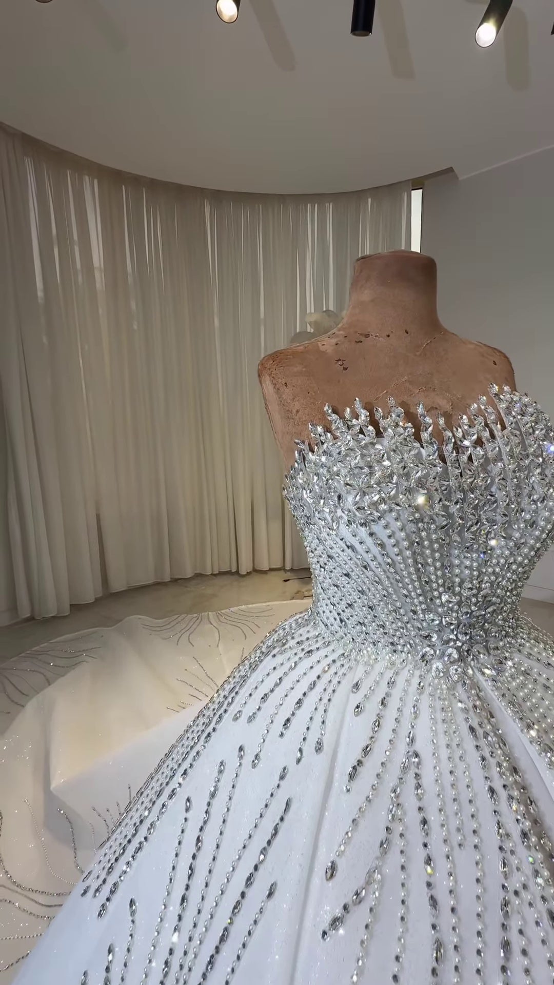 Luxury Wedding Dress | Ball Gown Bridal Dress GD106