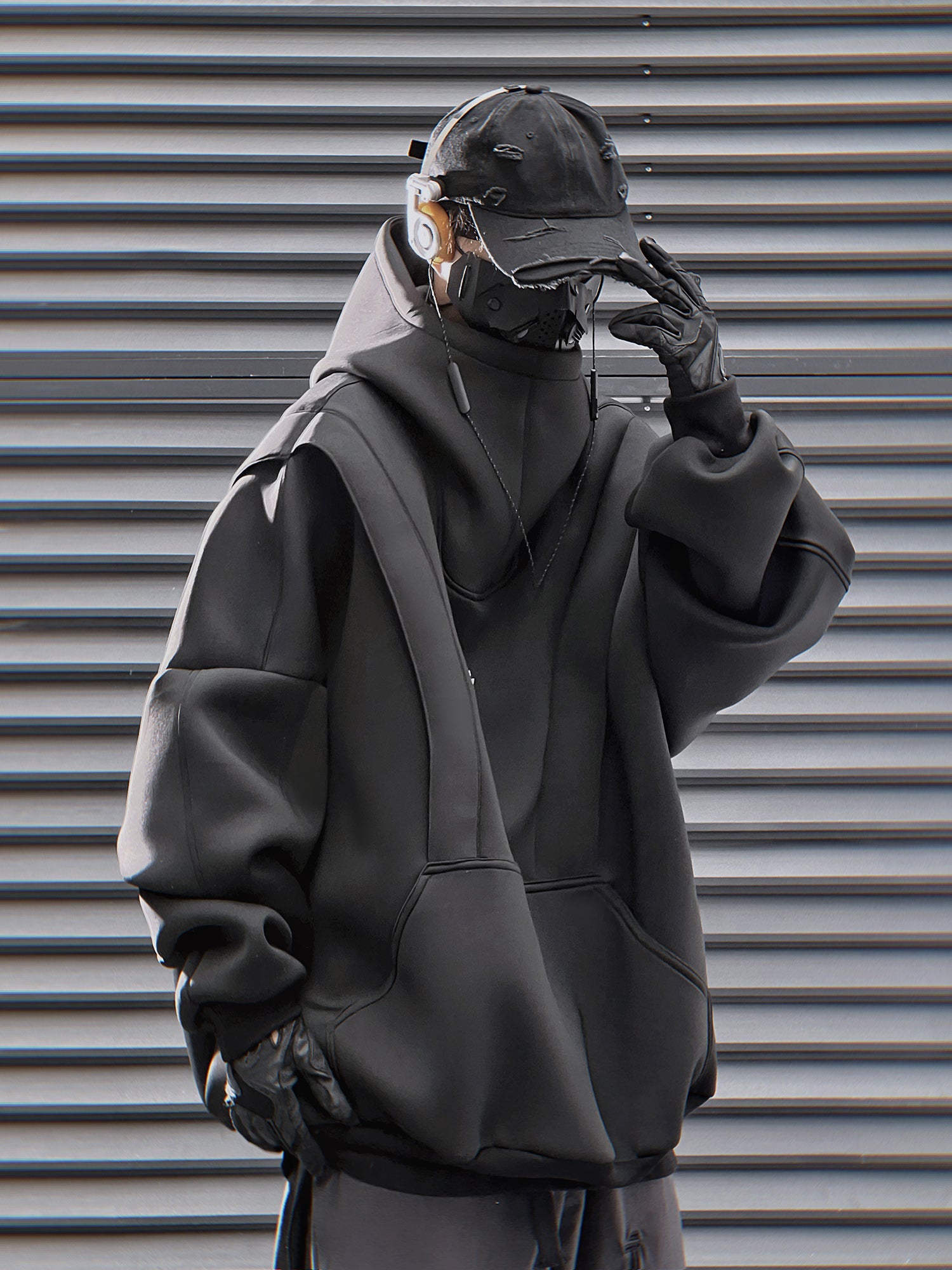 HiH50 Black Nexus Hoodie